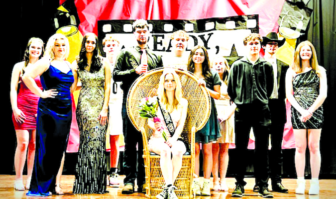 Queen Jordan Daniels and King Mason Hart with their court. (Submitted photo)